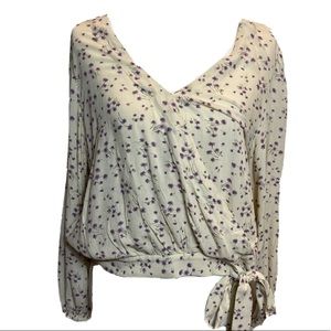 ***Final Sale***American Eagle Long Sleeve Floral Print Blouse.